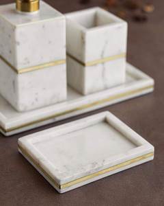 Juego de Accesorios de Baño de Resina de Lujo Moderno con Diseño de Pilar Pulido, Efecto Mármol Personalizado, Decoración del Hogar de Alta Calidad - Product Image 1