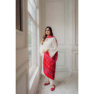 MARIA B-3PC Chemise en Chiffon Brodé Chikankari Printemps/Été avec Dupatta à Imprimé Chunri et Pantalon - BIC-4051 - Product Image 4