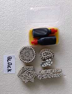 Caja mehndi hecha a medida que incluye bloques de madera de diferentes formas con 2 botellas de tinta negra para niñas y damas. - Product Image 4