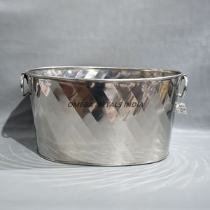 Portacubiertos Minimalista de Acero Inoxidable con Acabado Metálico Galvanizado, Práctico Estante de Almacenamiento para una Cocina Organizada - Product Image 4