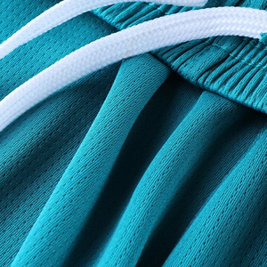 Uniforme de basket-ball à séchage rapide avec vêtements de sport respirants de conception unique - Product Image 5