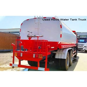 Camion-citerne diesel d'occasion Sinotruk Howo, options de roues motrices 4x2 et 6x4, en acier, pour le stockage d'eau et de produits chimiques - Product Image 3