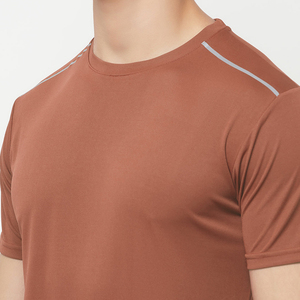 Venta al por mayor Camiseta de cuello redondo para hombre 100% algodón Dry Fit Regular Fit Transpirable Camisas de secado rápido con diseño liso - Product Image 2