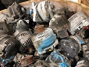 Compra de chatarra de alternadores de arranque baratos a la venta a granel/piezas de automóvil usadas de alta calidad para reciclar alternadores de arranque listo para chatarra - Product Image 4