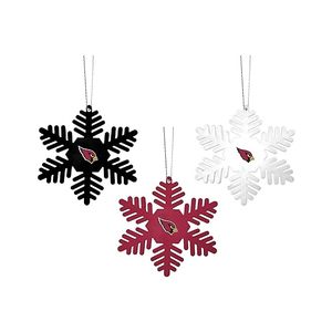Última colección de adornos navideños y copos de nieve en metal y ganchillos y cuentas hechos a mano en atractivos colgantes - Product Image 2
