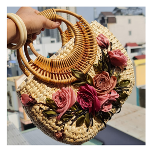 Vietnam-Sourced Water Hyacinth <b>Bag</b>: Craft Water Hyacinth Tote, Suited for Breezy Summer Beach Travel, In-Demand Picnic Elegance - Product Image 3