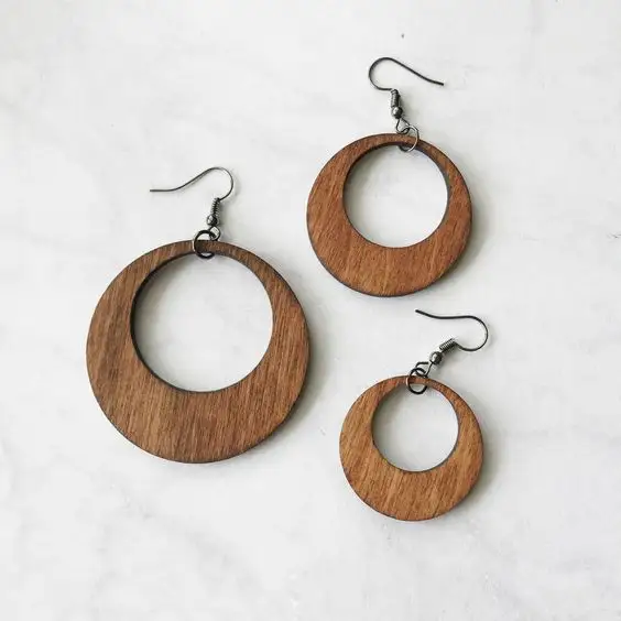 Direct Factory Sale Vintage Wooden Fashion Drop Earrings Geometric Handmade Round Rattan Drop Earrings for Women At Low Price