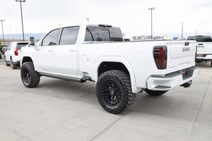 GMC Sierra 3500 HD Denali 2025, Tracción en las Cuatro Ruedas, Cabina Doble, con Faros LED y Neumáticos R20 - Product Image 2