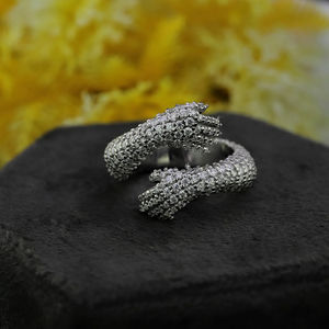 Aretes de Mujer Adornados con el Brillo de Plata de Ley 925 y Diamantes Moissanite con Claridad VVS - Product Image 3