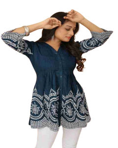 Vêtements décontractés Type de tunique pour femmes Vêtements ethniques indiens Manches cloche Kurti court Fabricant indien exportation Dernier OEM Kurti à vendre - Product Image 1