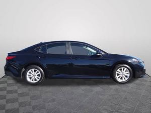 CAMRY LE FED SEDÁN 2025 USADO RECIENTEMENTE, TRANSMISIÓN CONTINUA VARIABLE, TRACCIÓN EN LAS CUATRO RUEDAS, HÍBRIDO I4 - Product Image 2