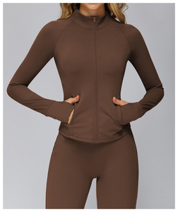 Vêtement de sport pour femmes respirant avec logo personnalisé sur le devant, veste à manches longues entièrement zippée, vêtements de yoga actifs, haut de sport - Product Image 4