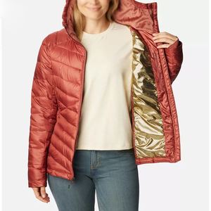 Chaquetas de invierno para mujer, nuevo diseño, prendas de vestir exteriores transpirables, chaqueta acolchada de moda de Color personalizado para mujer con contraste para la temporada de invierno - Product Image 2