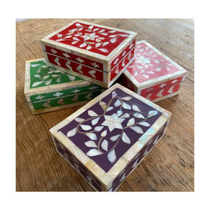 Boîtes à bijoux en incrustation d'os en nacre de première classe Couleurs assorties à des fins de cadeau - Product Image 1