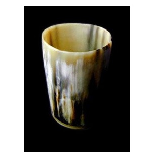 Taza Artesanal de Cuerno de Búfalo para Beber Hidromiel y Cerveza Vikinga, Diseño Hecho por Dios, Artesanía de Gracia - Product Image 1