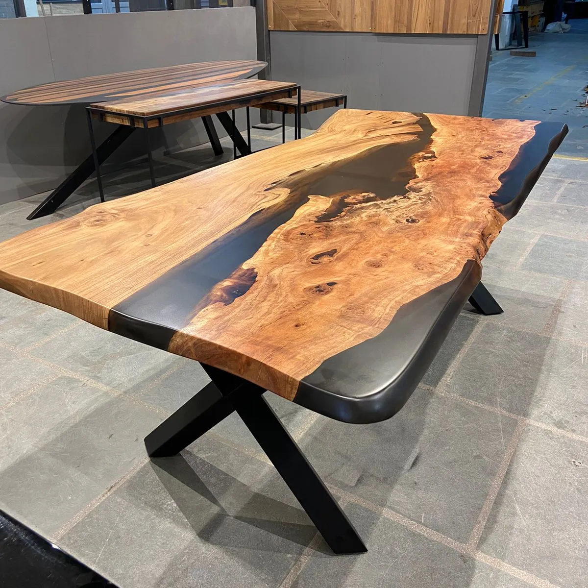 Eiken Eettafel Handgemaakte Live Rand Tafel Voor Thuis Hotel Hout Natuurlijk Houten Handgemaakt Bulkproduct