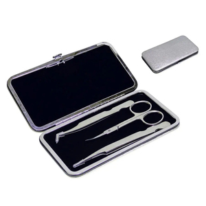 Cils de beauté et outils Pince à cils droits en poudre noire Pince à cils de haute qualité - Product Image 1