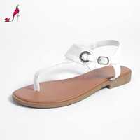 Sandales plates pour femmes en similicuir, style minimaliste, avec anneau métallique et bride en T, boucle de cheville réglable, pour les sorties bohèmes et les soirées romantiques, chaussures d'été