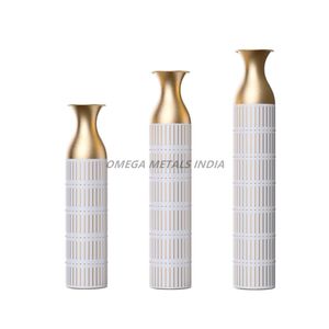 Ensemble de vases en métal tendance, couleur noir mat élégant, forme cylindrique unique et poignée décorative pour une décoration moderne - Product Image 5