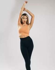 Camiseta de tirantes unisex para mujer Tela de algodón de diseño liso Proveedor OEM al por mayor - Product Image 5