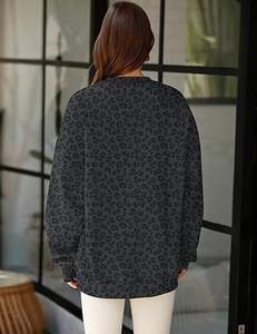 Vêtements de sport pour femmes écologiques personnalisés, sweat-shirt en molleton à col rond, sweat-shirt en coton, pull à capuche, pull oversize de luxe - Product Image 4