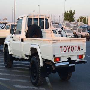 Toyota Land Cruiser pick-up voitures d'occasion automatique assez utilisé frais et propre sans accident historique conduite à gauche et à droite à vendre - Product Image 1