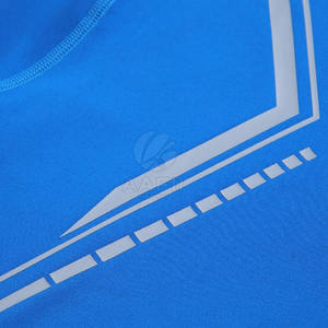 เสื้อคอมเพรสชั่นผู้ชายขายดีที่สุด แฟชั่น ยืดหยุ่น เหมาะสำหรับออกกำลังกาย - Product Image 4