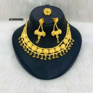 Bijoux Colliers plaqué or Design en ligne - Product Image 1