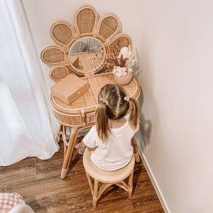 โต๊ะเครื่องแป้งทำจากหวายสุดหรูโต๊ะกระจกแต่งหน้าดีไซน์ใหม่โต๊ะกระจกทรงกลีบดอกไม้พร้อมกระจกปรับแต่งได้ - Product Image 4