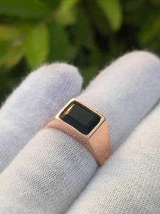 Bague fine en argent sterling 925 pour homme Pierre précieuse d'onyx noir faite à la main avec placage à l'or Lot de bagues en onyx noir par des artistes indiens - Product Image 3