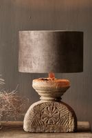 Elegante lámpara de pie grande de madera y tela perfecta para la decoración de la sala de estar y el dormitorio