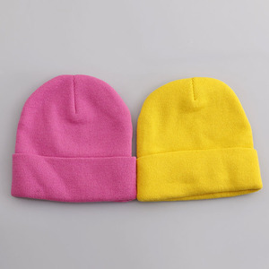 Gorro de punto cálido y suave con bordado personalizado, todos los colores para playa, jacquard, fabricación de viajes, gorro de invierno liso en blanco para hombre 2025 - Product Image 4