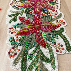 Camino de Mesa con Cuentas Azules y Doradas, Camino de Mesa Decorativo Navideño Plateado y Dorado, Camino de Mesa Estilo Rústico - Product Image 1