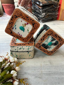 Nouveau Western élégant fabriqué à la main usiné métallique fourrure cuir boîtes à bijoux bijoux essentiels étuis minimes avec pierre Turquoise - Product Image 3