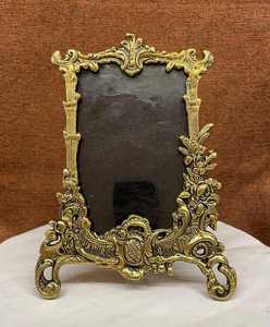 Cadre Photo de table en aluminium antique Cadre Photo décoratif vintage Art en métal orné Cadeau de décoration intérieure durable et écologique - Product Image 3