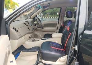 Véhicule tout terrain TOYOTA HILUX, DOUBLE cabine, conduite à droite, 4x4, avec toit rfack, à vendre en ligne - Product Image 5