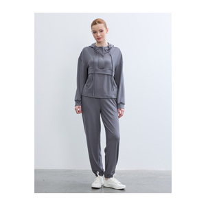 Sweat-shirt en mélange de viscose à fermeture éclair et à capuche pour femme - Product Image 4