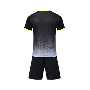 Conjunto de ropa de fútbol sublimada personalizada de alta calidad unisex servicio al por mayor OEM para Kit de uniforme de fútbol - Product Image 2