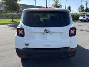 Jeep Renegade Latitude 2023 d'occasion, propre - Product Image 6