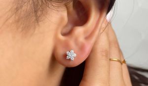 10K 14K 18K oro labgrown diamante CVD hpht alta calidad diamante flor Stud pendientes para mujer - Product Image 3