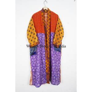 Kimono en soie recyclée vintage, vêtement de nuit quotidien, sari indien, cadeau pour elle, vêtement de nuit, robes de demoiselles d'honneur, couverture de plage - Product Image 4