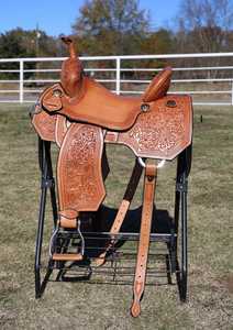 Recién llegado 2025 Trending Top Fabricante calidad Argentina cuero sillín floral tallado a mano A precios al por mayor de La India - Product Image 3