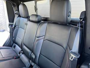 2024 J E E P Gladiator Rubicon x 4x4ไมล์สะสมต่ำกล่องเกียร์อัตโนมัติแบบนุ่มพวงมาลัยซ้ายยาง R20สภาพมืด - Product Image 5