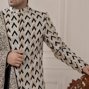 Diseño étnico personalizado Sherwani cómodo para hombre para invierno para fiesta mejor precio al por mayor - Product Image 6