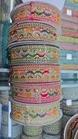 Vente en gros 1 pièce 100% polyester écologique vintage couleur personnalisée broderie perles strass dentelle garniture bordures vêtements