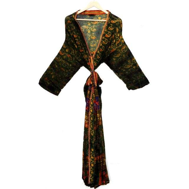 สีน้ำตาล