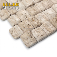 Carrelage mural en mosaïque de marbre galeté texturé effet coussin, crème neutre rustique, esthétique intérieure chaleureuse, bordure douce