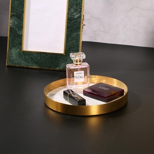 Plateau de service rectangulaire noir élégant avec un design minimaliste parfait pour organiser des articles et améliorer la décoration moderne - Product Image 4