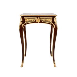 Mesa Auxiliar Cuadrada de Estilo Francés de Lujo con Incrustaciones Clásicas de Marquetería y Detalles Ornamentales de Latón Dorado para Decoración de Salones de Palacio - Product Image 2
