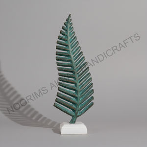 Escultura de aluminio decorativa de arte metálico moderno con acabado de pátina artesanías de metal de tamaño personalizado para decoración interior del hogar exportador - Product Image 6
